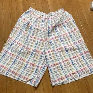 아틀리에 드 사봉 화이트 체크 무늬 숏팬츠