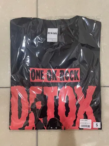 [새상품] ONE OK ROCK DETOX 2025 투어 티셔츠 S