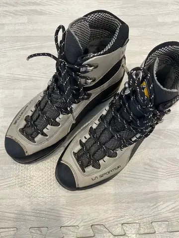LA SPORTIVA 등산화 43 그레이/블랙