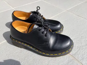 Dr. Martens 블랙 로퍼 23.0~23.5