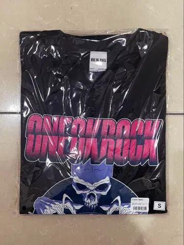 [ 새상품 ] ONE OK ROCK 2025 투어 T셔츠 S사이즈