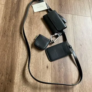 SPORTMAX 블랙 숄더백 정가 8만