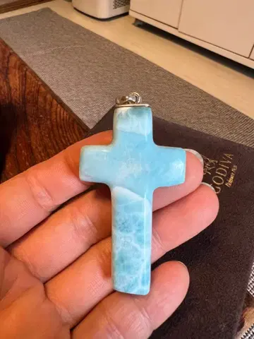 라리마 십자가 펜던트 탑