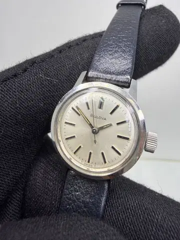 [ BULOVA ] 손목시계/가죽 벨트/박스 포함