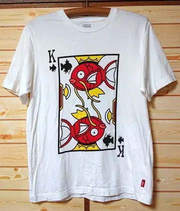 유니클로 Nintendo 콜라보 T셔츠 포켓몬 코이킹 카드놀이