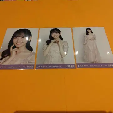노기자카46 [이치노세 미쿠] 기별 다른 색상 원피스 브로마이드