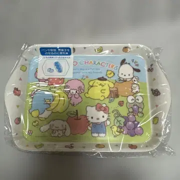 새상품 미개봉 산리오 캐릭터즈 멜라민 트레이 간식 플레이트