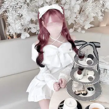 HONEY MEW 빅 리본 크로스 오프숄더 원피스 화이트