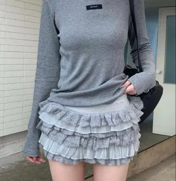treat urself 프릴 미니 니트 스커트