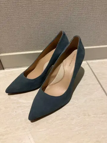 새상품급 BANANA REPUBLIC 스웨이드 하이힐 펌프스 7 1/2