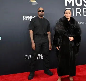 PT-04 YEEZY FAUX 가죽 팬츠