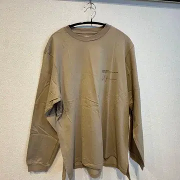 JANE SMITH 베이지 긴팔 T셔츠