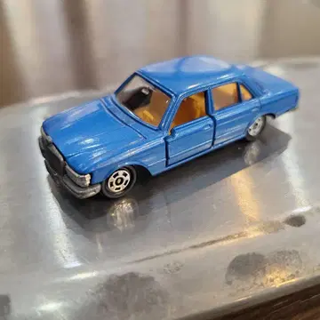 토미카 일본제 메르세데스 벤츠 450SEL