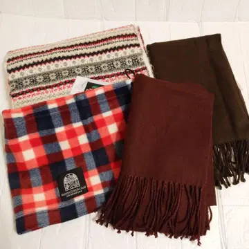 미사용 머플러 넥워머 4개 세트 묶음 판매