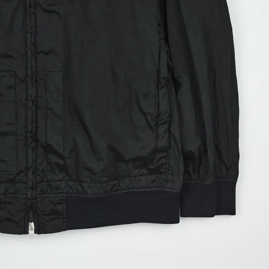 Stone Island 尼龙金属感防水-TC 生态尼龙再生尼龙夹克
