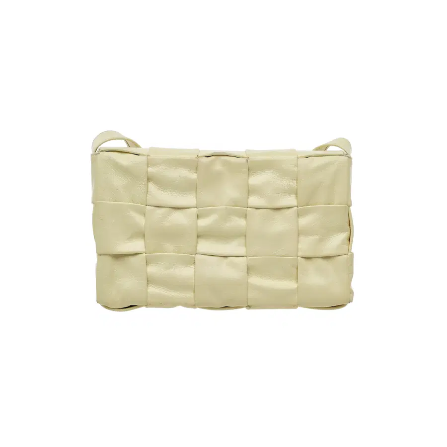 宝缇嘉（Bottega Veneta）皮革卡带包