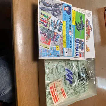 마크로스 GERWALK VALKYRIE VF-1J 1/100