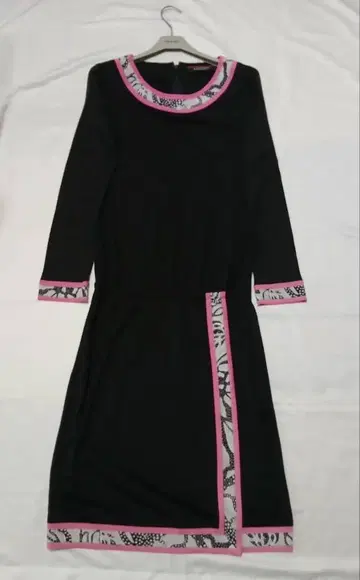 LEONARD 미사용급 블랙 원피스 카프탄 사이즈 38