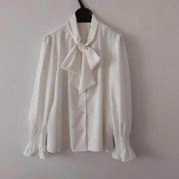 완판 미슈마슈 리본 포함 화이트 셔츠