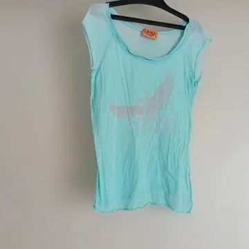 Juicy Couture 스카이블루 T셔츠 S 사이즈