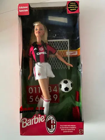 바비 AC 밀라노 축구 인형