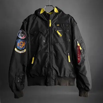 ALPHA INDUSTRIES 블랙 스트라이크 자켓
