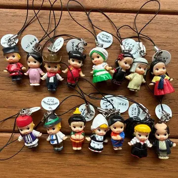 큐피 [세계의 안녕] 스트랩 아사히 음료 경품 15종