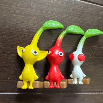 빗쿠라타마고 피크민 3체 세트 컬러풀