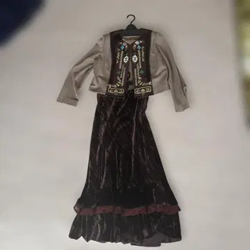 자수 포함 벨벳 스커트 셋업 미즈레이코 9호