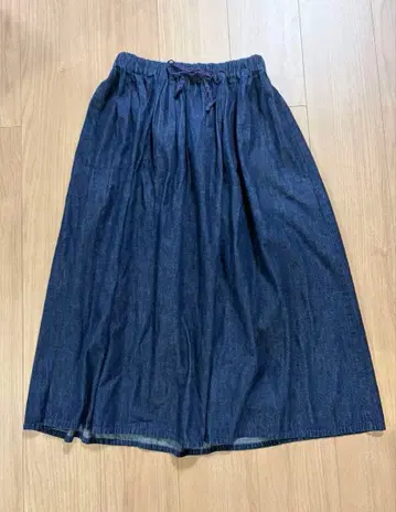 새상품급 TIGRE BROCANTE 데님 개더 롱 스커트