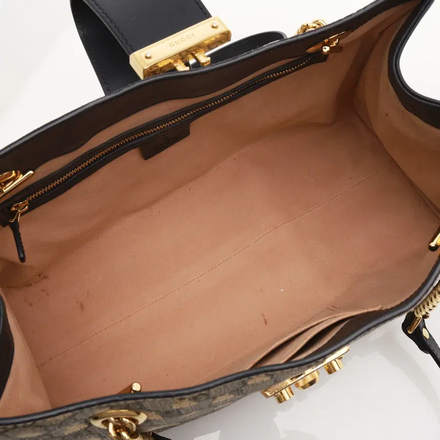 古驰（Gucci）Padlock GG Supreme帆布中号单肩包