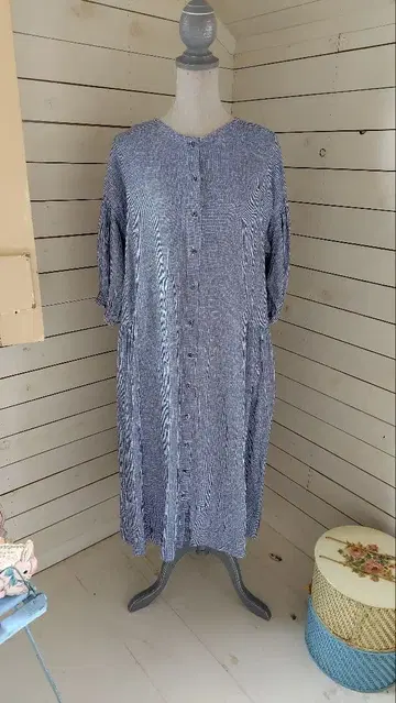 네스트로브 깅엄 체크 린넨 원피스 (택 포함 새상품)