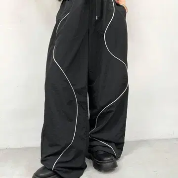 WHO'S WHO gallery/웨이브 파이핑 샤카팬