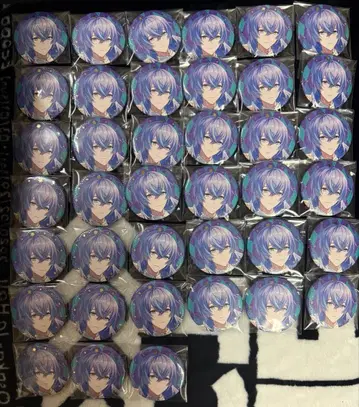 니지산지 호시미치 쇼 KD 스웨터 캔뱃지