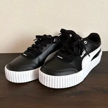 PUMA Carina Lift 푸마 카리나 리프트 스니커즈