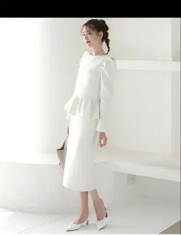 Meraki 메라키 화이트 트위드 페플럼 스커트 셋업 택 포함