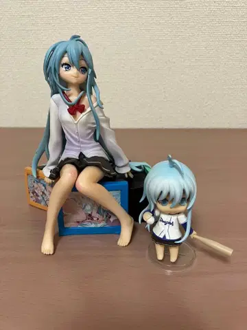 전파녀와 청춘남 토와 에리오 프라이스 피규어 넨도로이드 푸치