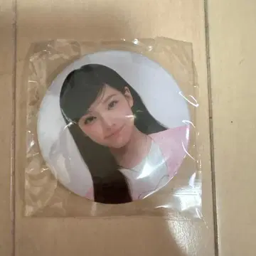 ILLIT Glitter day 캔뱃지 이로하