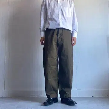 구제 의류 치노 팬츠 올리브 세미 와이드