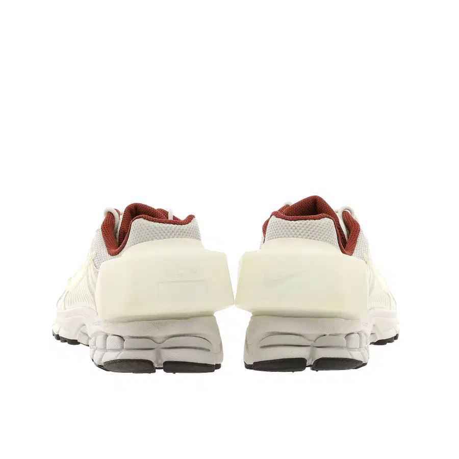 [270] Nike x A-COLD-WALL Zoom Vomero 5 白色
