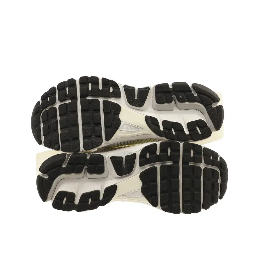 [270] Nike x A-COLD-WALL Zoom Vomero 5 白色
