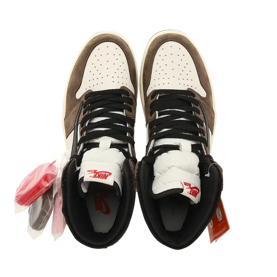 [295] Air Jordan 1 x Travis Scott Retro High OG SP 境萌花