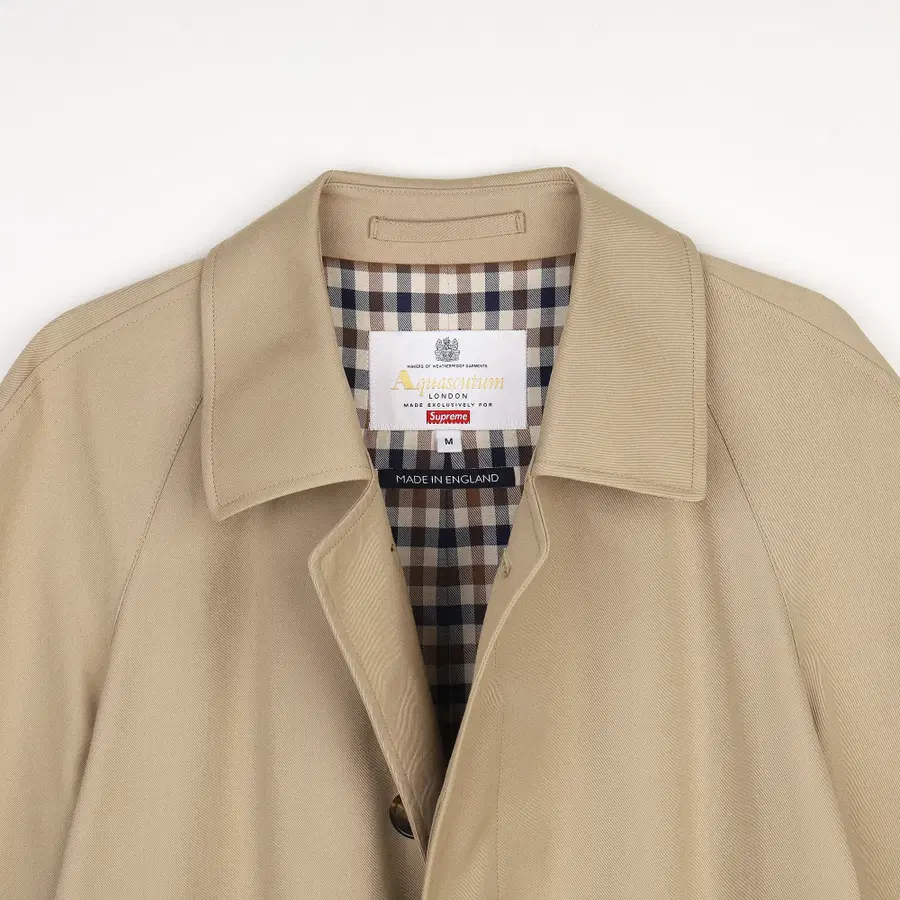 [M] Supreme x Aquascutum 雨衣 - 16FW