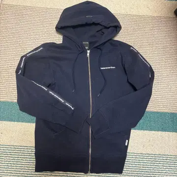 thisisneverthat 네이비 풀 집업 후드티