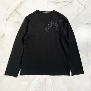 A18901 새상품급 로아르 스와로브스키 건즈 스터드 V넥 롱T 블랙 5