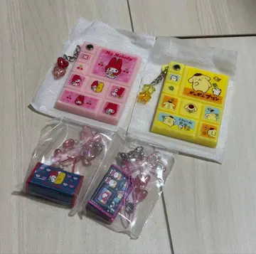 산리오 시크릿 타일 씰풍 미니 거울 데님 펜 파우치풍 키체인