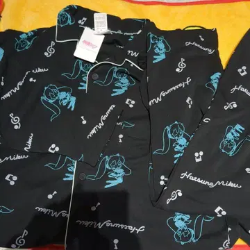 하츠네 미쿠 파자마 LL 사이즈 블랙