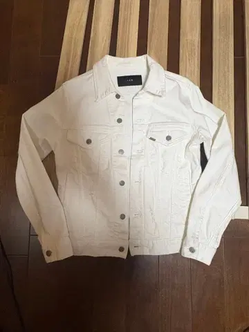 AKM 화이트 데님 자켓