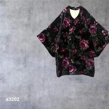 기모노 겉옷 일본 의류 빈티지 꽃무늬 벨로아 느낌 벨벳 블랙 F