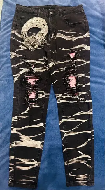 데미지 스키니 청바지와 벨트 세트